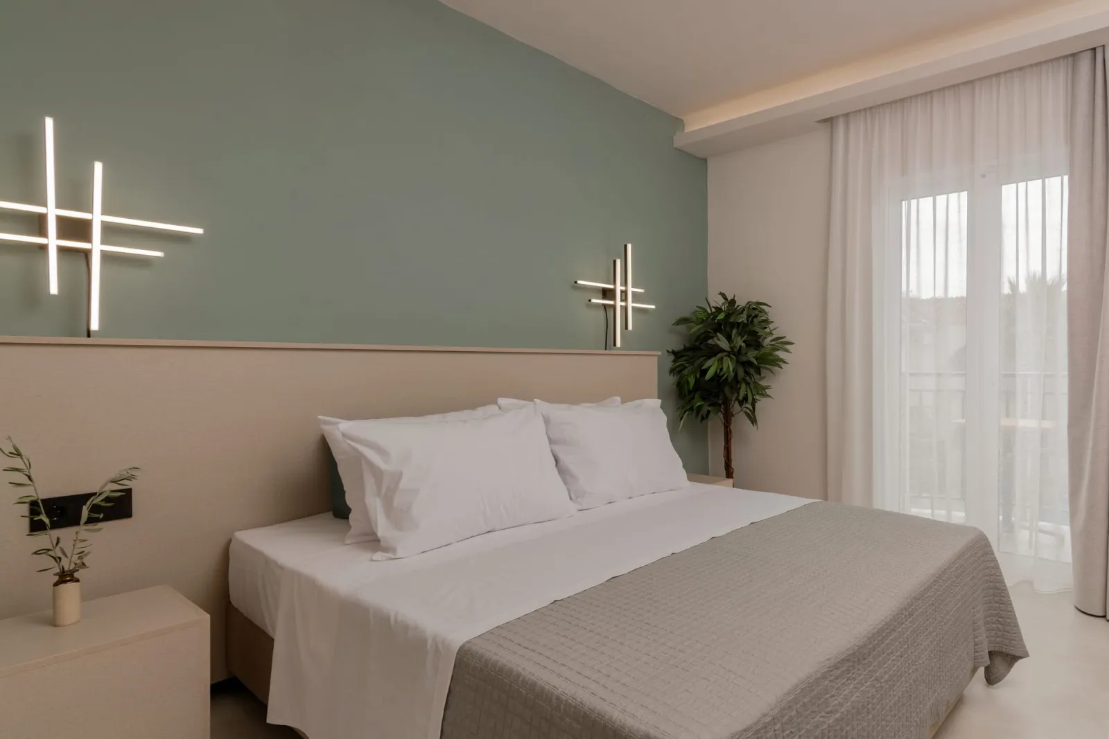 Hera Zakynthos Hotel, Agrilia, Grčka — Deluxe Apartment | Pool View [40 m²]