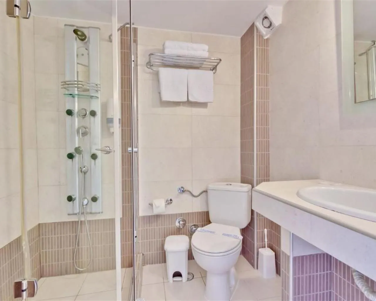 Mendi Hotel, Kalandra, Grčka — Single Room Mountain View