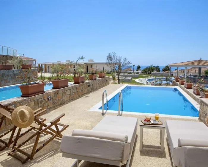 Zeus Eleva Ajul, Agia Paraskevi, Grčka — Bungalow Suite Executive Private Pool Sea View