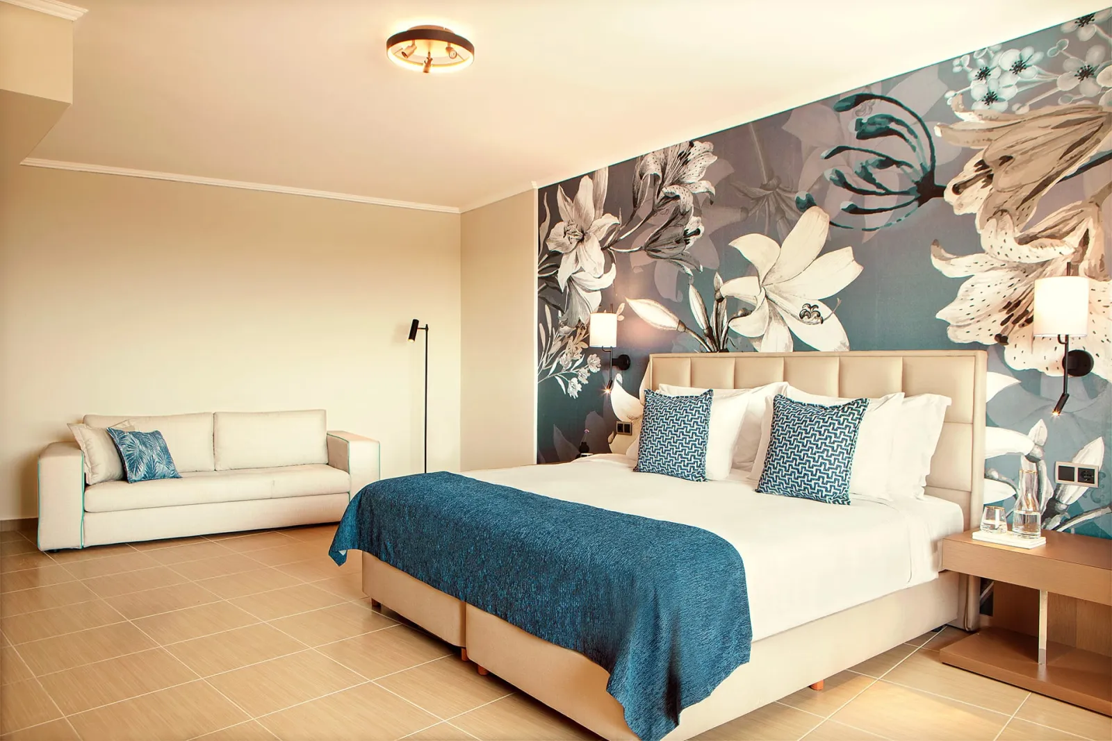 Zeus Eleva Ajul, Agia Paraskevi, Grčka — Deluxe Family Room