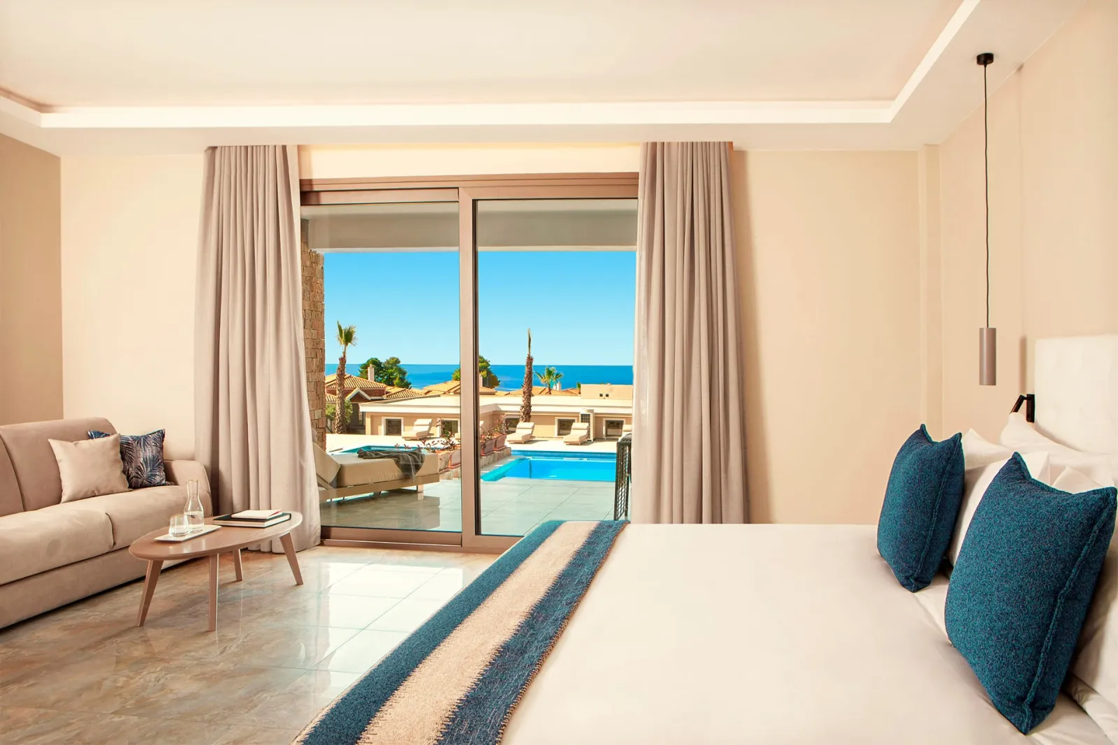 Zeus Eleva Ajul, Agia Paraskevi, Grčka — Prestige Bungalow Suite 1-Bedroom Private Pool