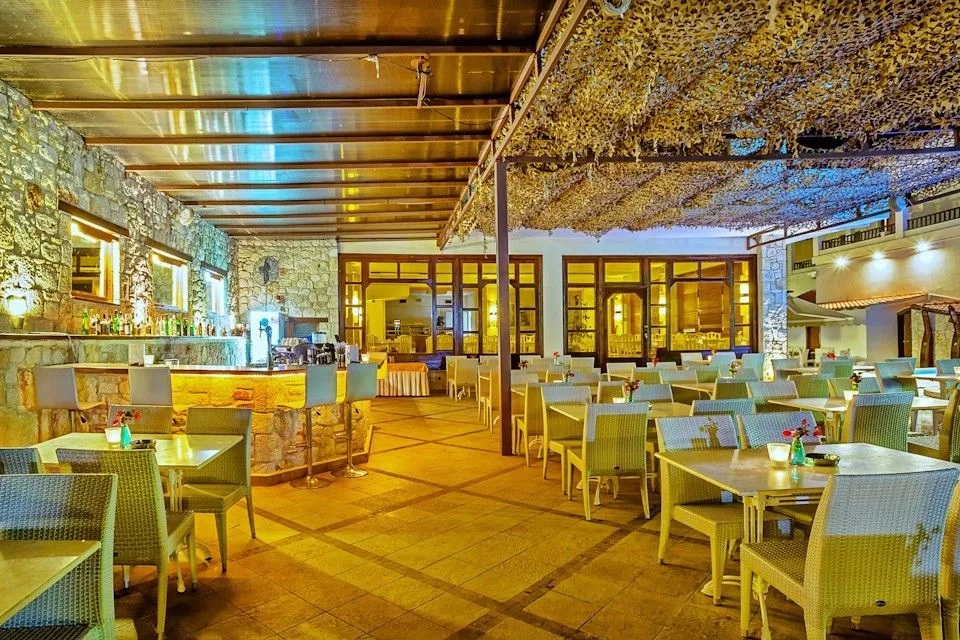 Xenios Possidi Paradise Hotel, Posidi, Grčka — fotografija 17