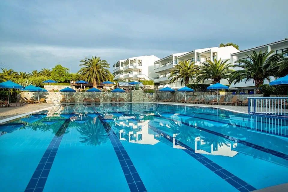Xenios Port Marina Hotel, Pefkohori, Grčka — fotografija 2