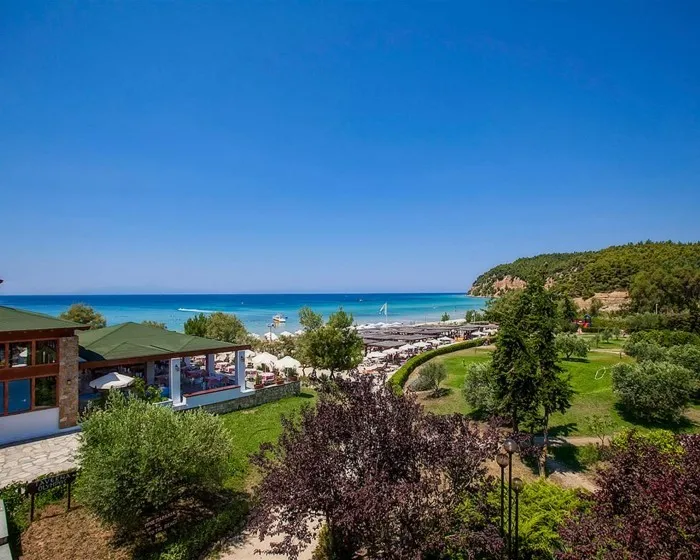 Simantro Resort, Sani, Grčka — plaža