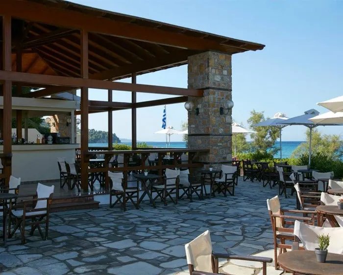 Simantro Resort, Sani, Grčka — plaža