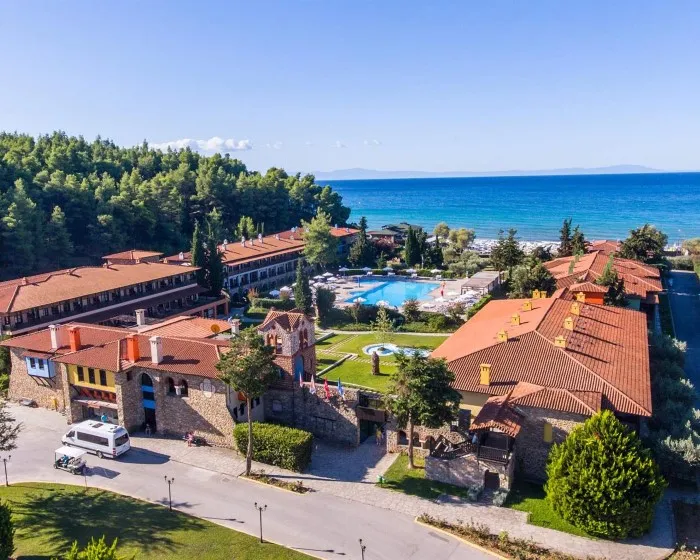 Simantro Resort, Sani, Grčka — plaža