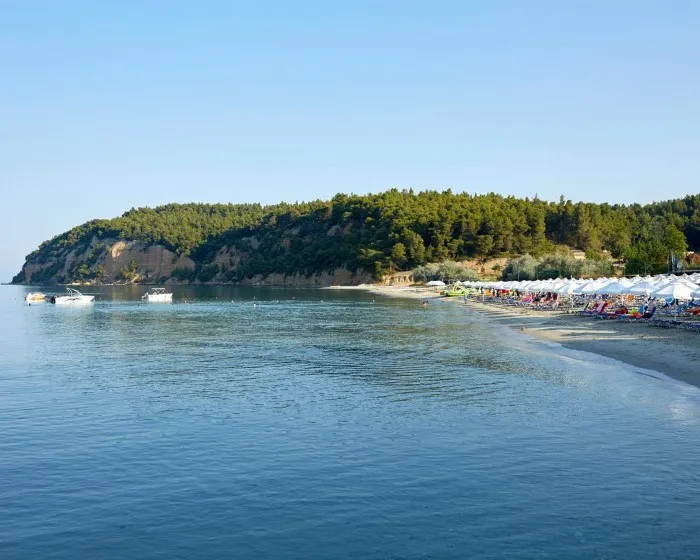 Simantro Resort, Sani, Grčka — plaža