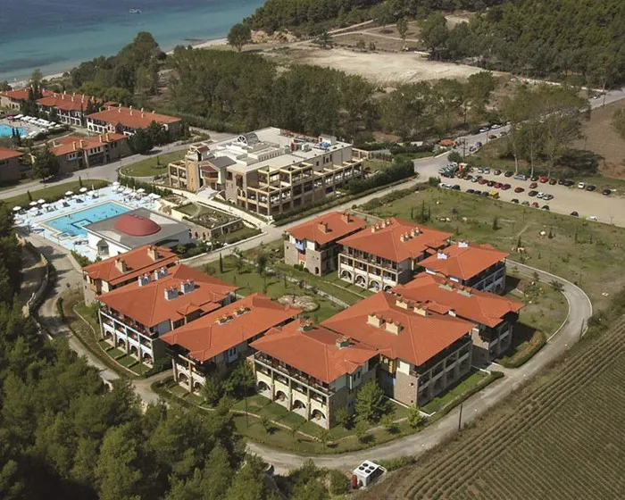 Simantro Resort, Sani, Grčka — plaža