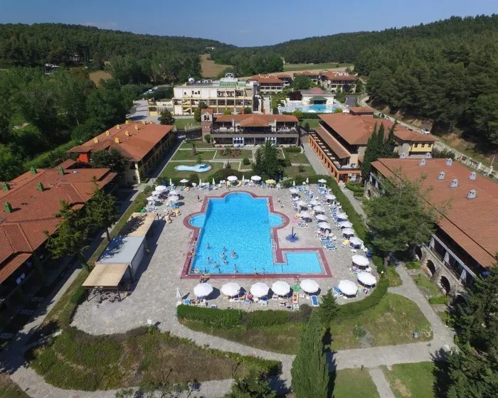 Simantro Resort, Sani, Grčka — plaža