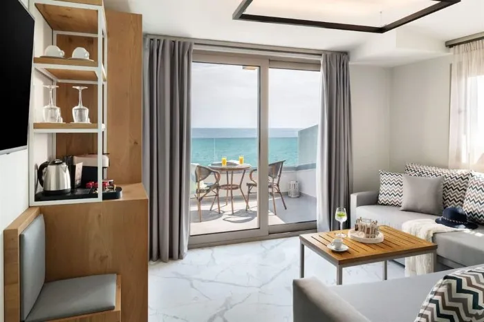 Sea Level Hotel, Polihrono, Grčka — Suite 1 BedRoom Sea Front