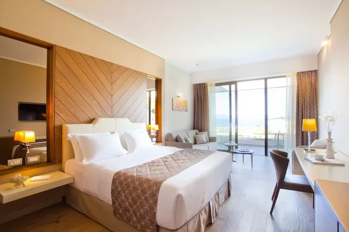 Miraggio Thermal Spa Resort, Paljuri, Grčka — Double for Single Use Deluxe Double for Single Use Side Sea View