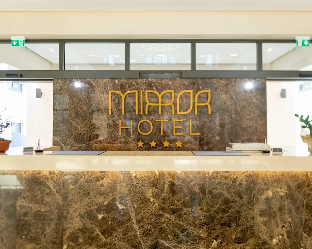 Mirror Hotel, Polihrono, Grčka — fotografija 15