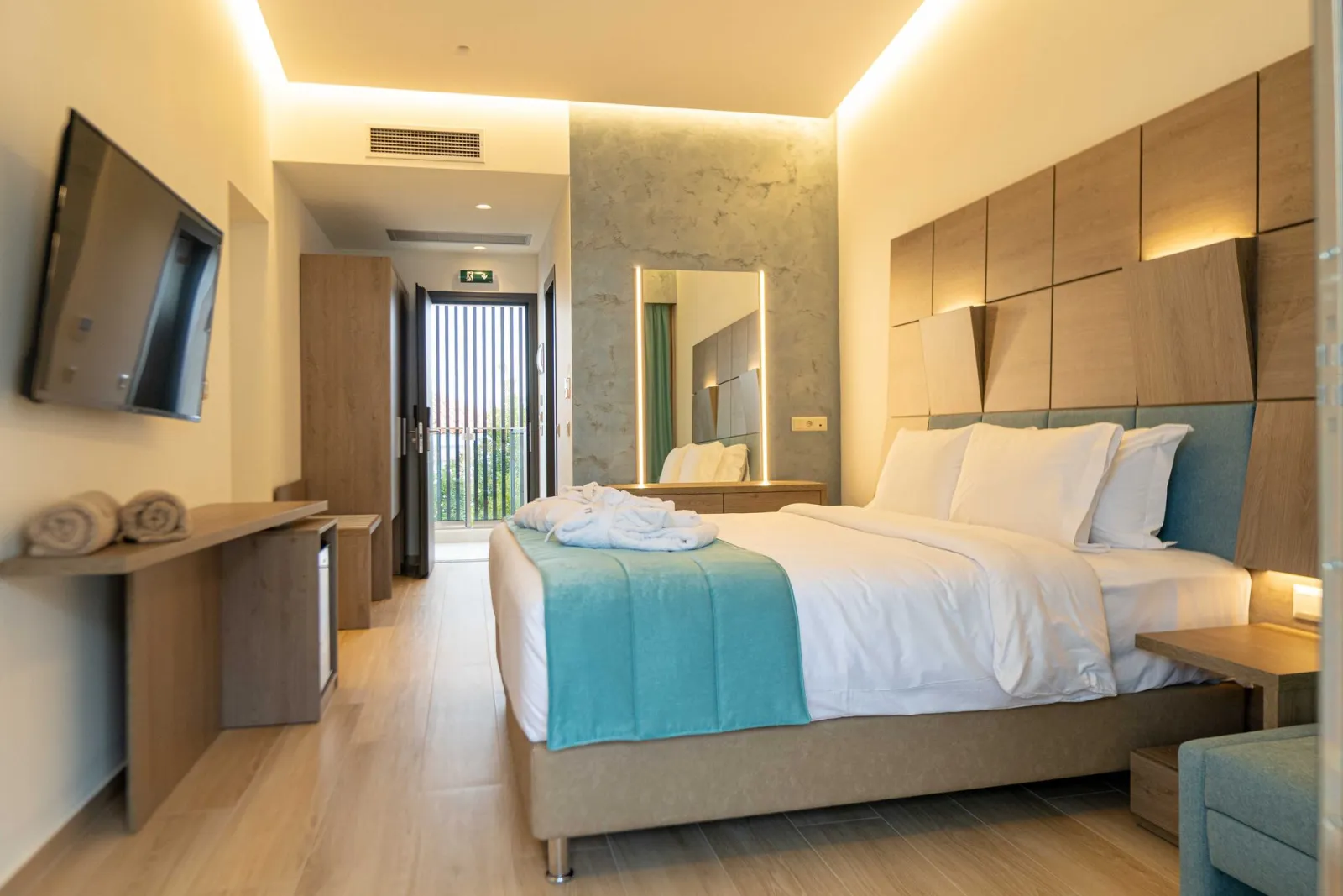 Mirror Hotel, Polihrono, Grčka — Deluxe Family Room