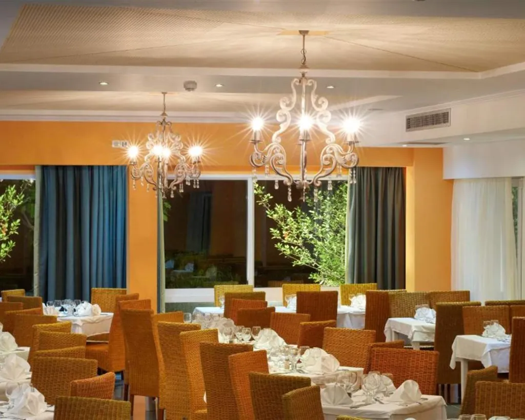 Portes Beach Hotel, Nea Potidea, Grčka — plaža