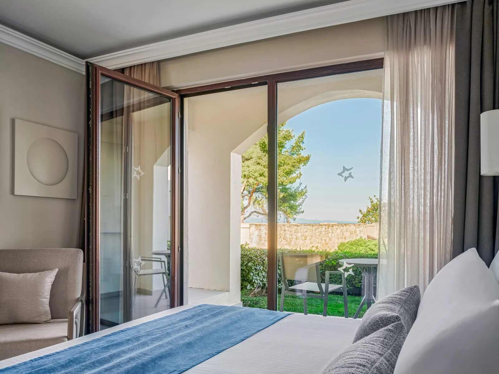 Aegean Melathron Thalasso Spa Hotel, Kalitea, Grčka — Bungalow Suite Sea View