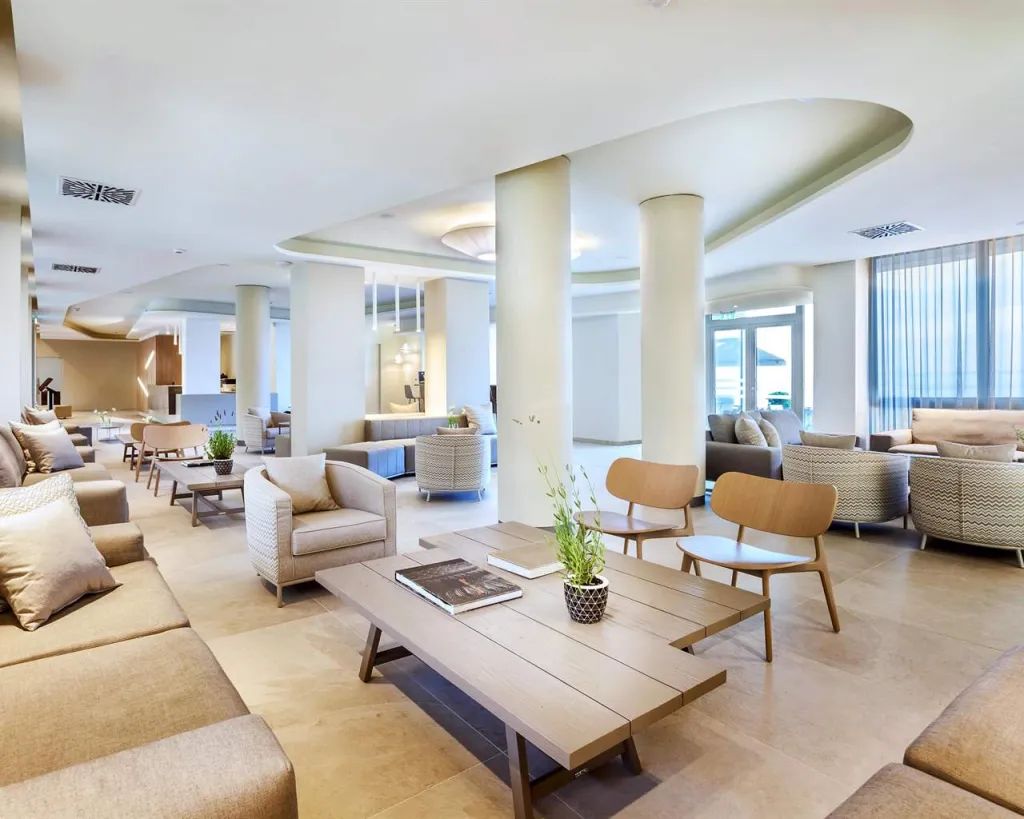 Ammon Zeus Luxury Beach Hotel, Kalitea, Grčka — plaža