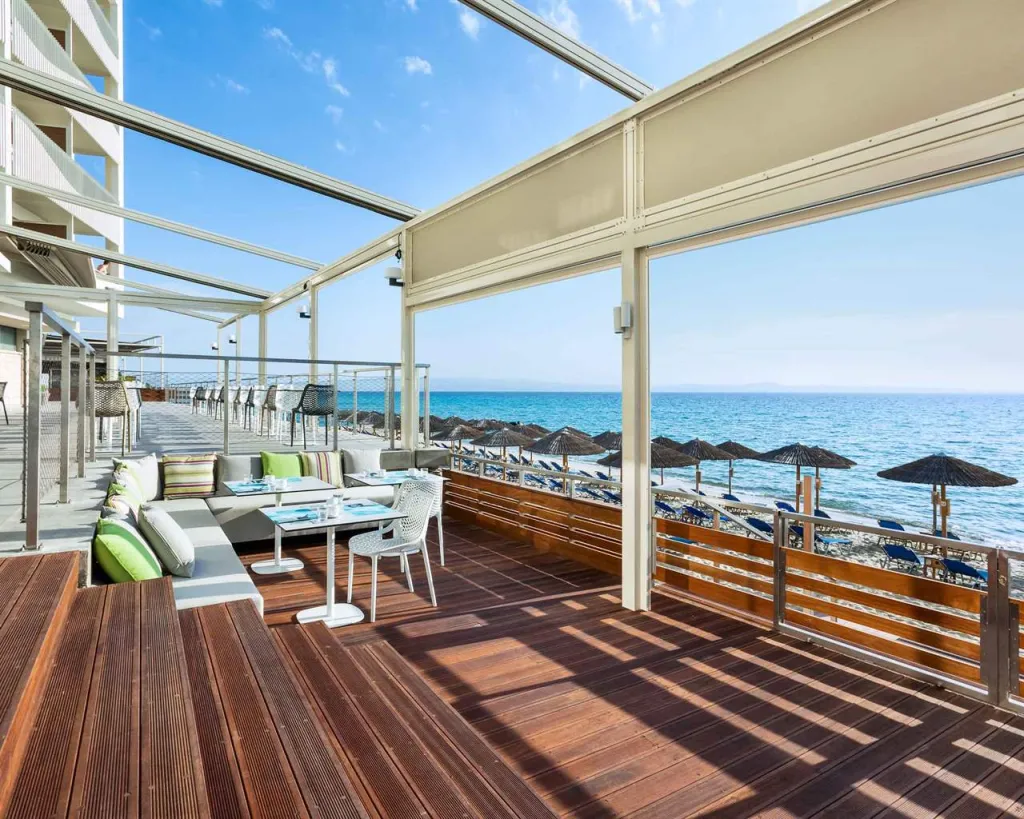 Ammon Zeus Luxury Beach Hotel, Kalitea, Grčka — plaža