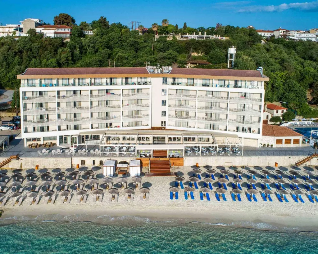 Ammon Zeus Luxury Beach Hotel, Kalitea, Grčka — plaža