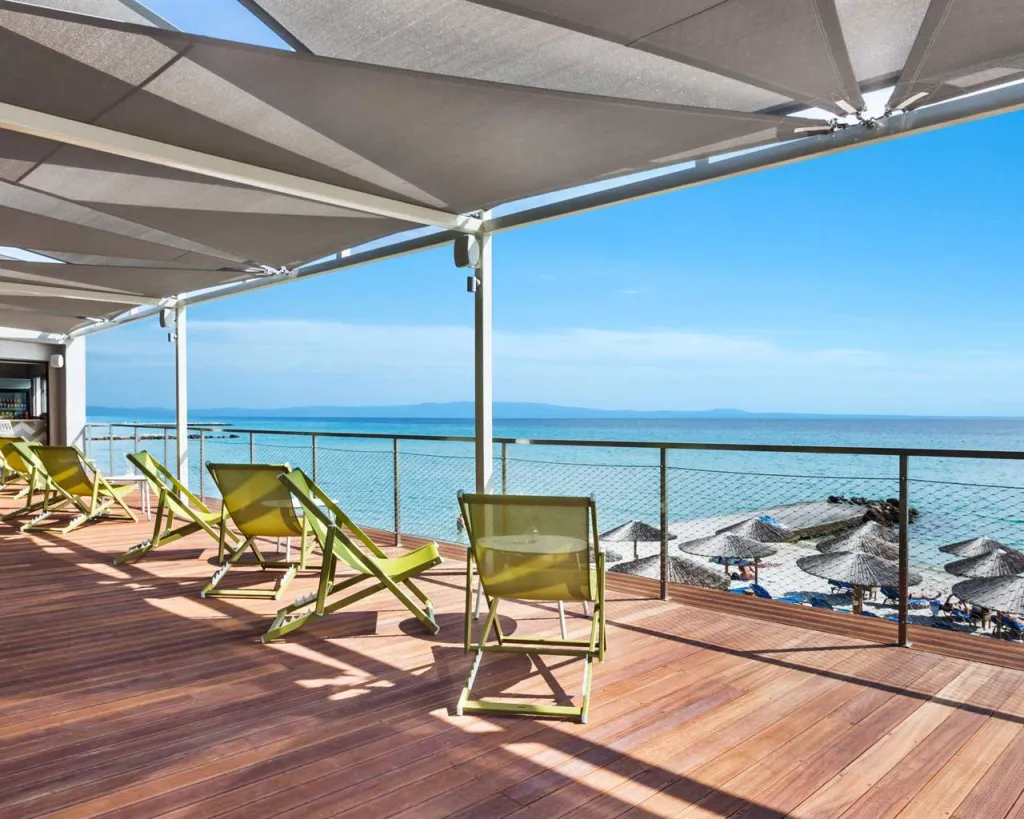 Ammon Zeus Luxury Beach Hotel, Kalitea, Grčka — plaža