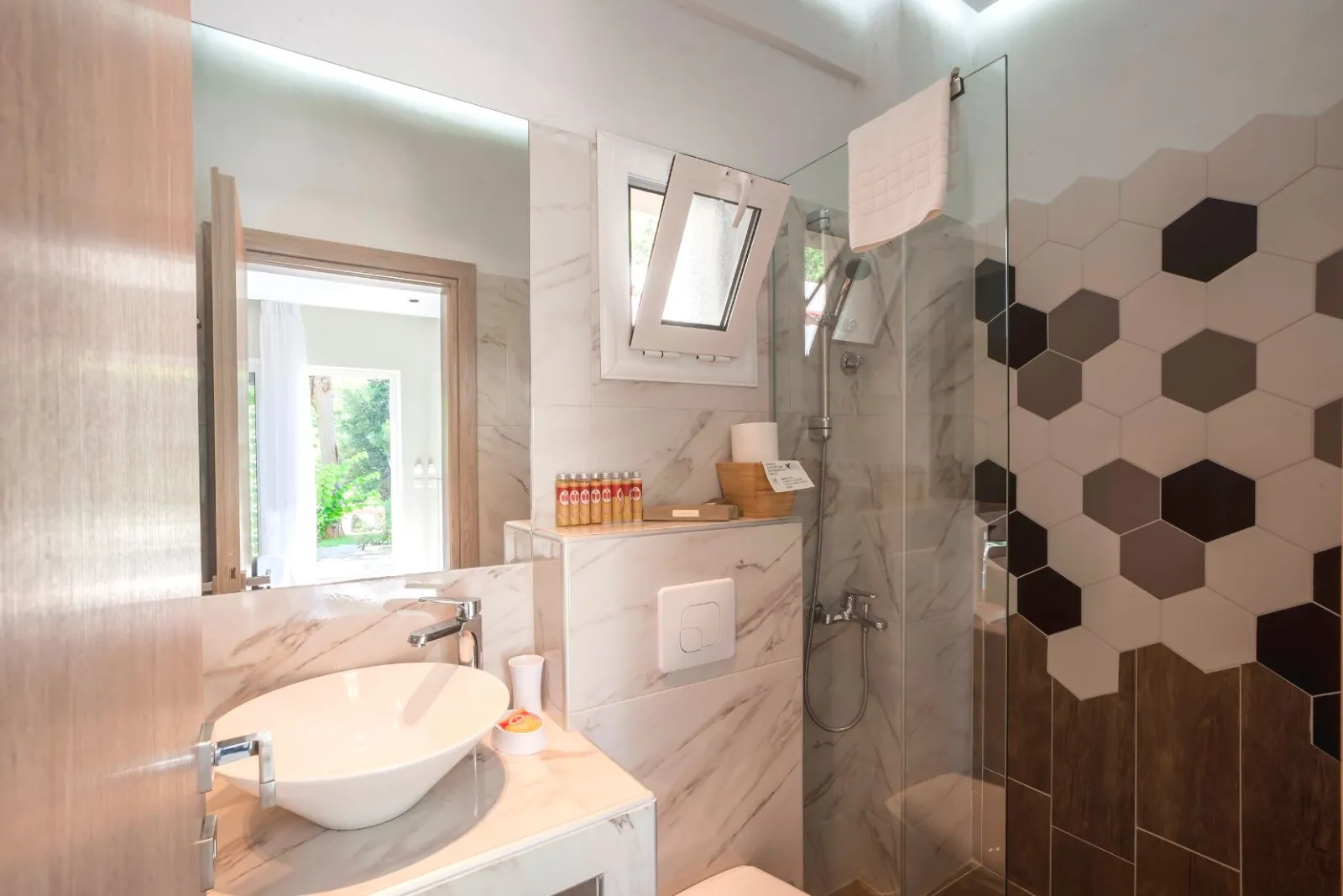 Avatel Eco Lodge, Kriopigi, Grčka — Deluxe Double Room