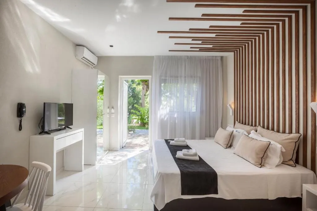 Avatel Eco Lodge, Kriopigi, Grčka — Superior Double Room