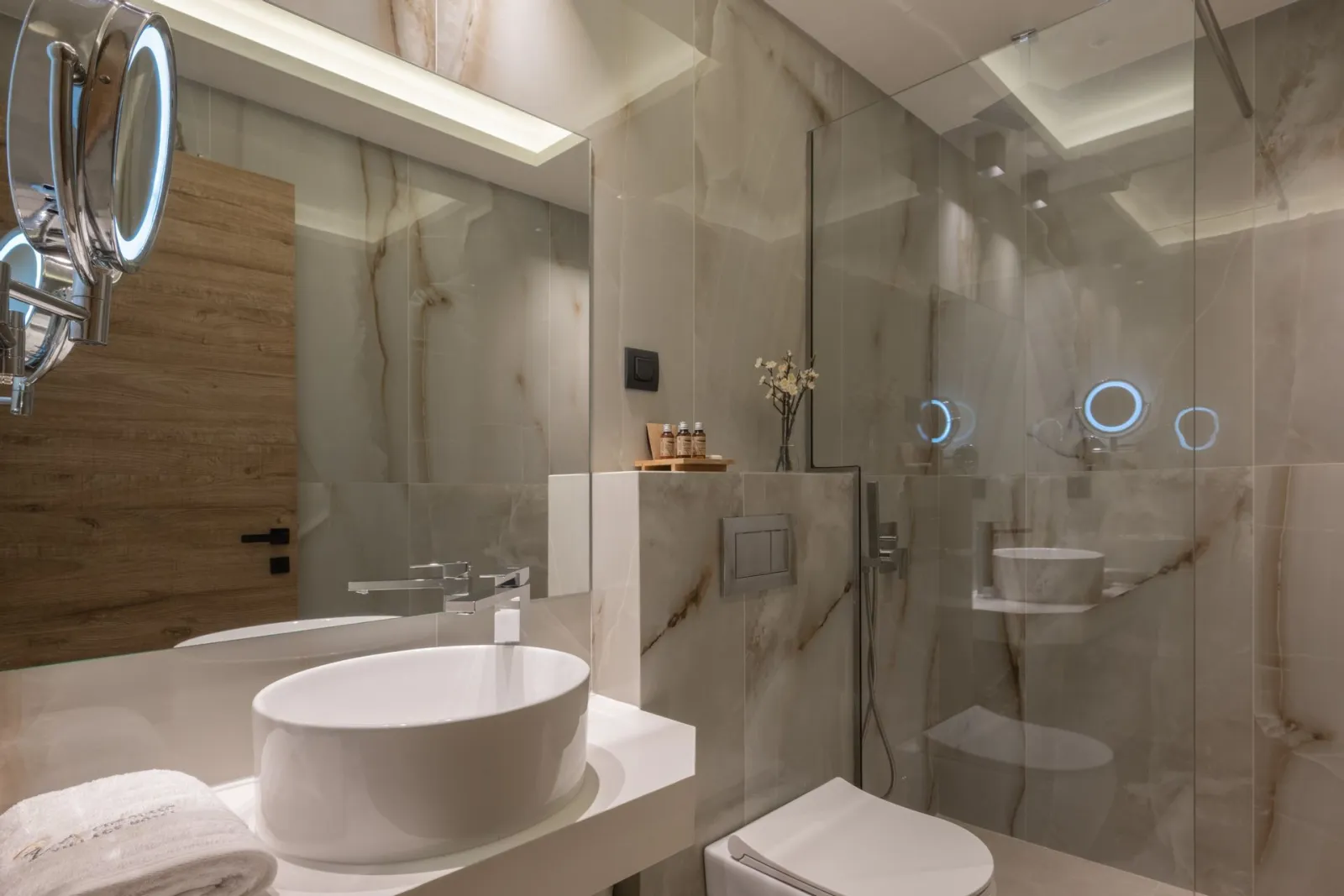 Chrousso Village Hotel, Paljuri, Grčka — Junior Suite