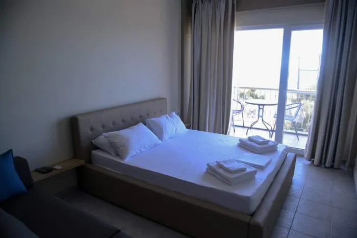 Crown Hotel, Nea Skioni, Grčka — Studio For Single Use Sea View