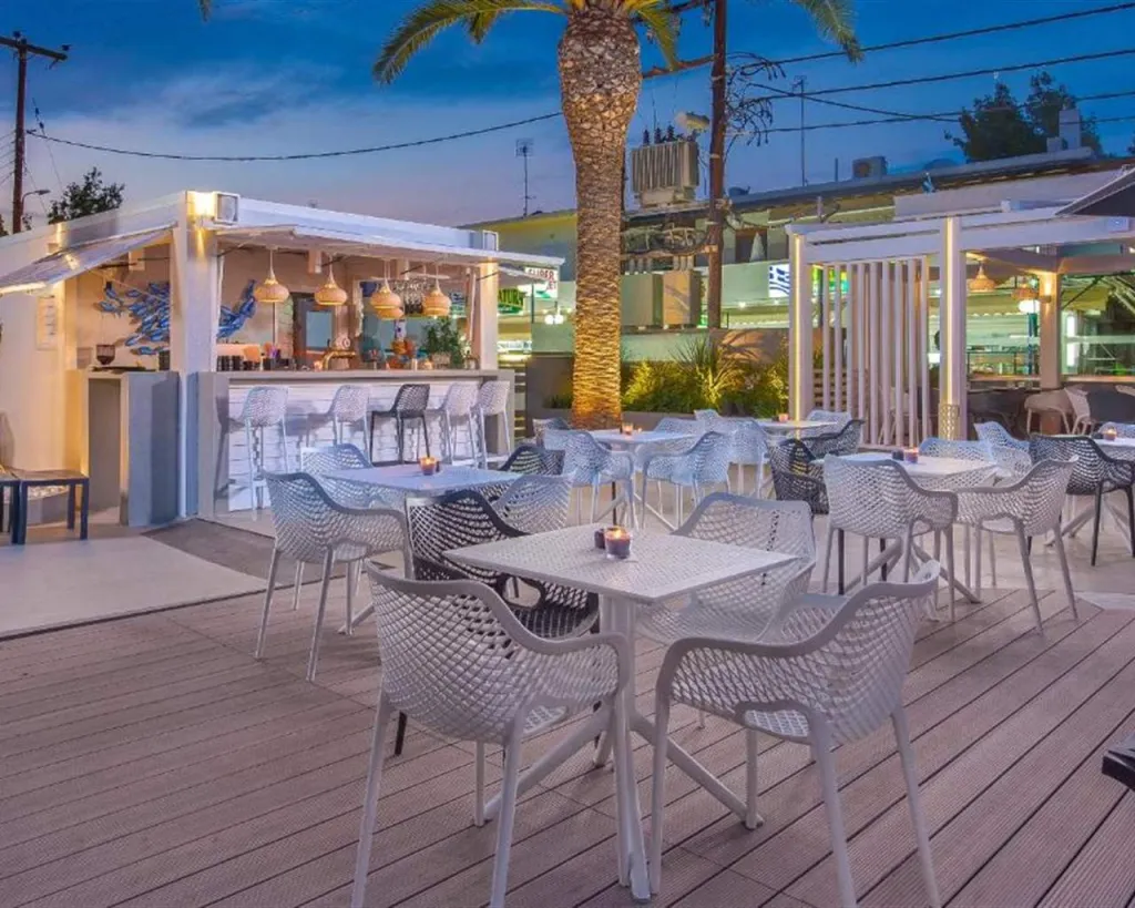 Dionysos Hotel & Suites, Hanioti, Grčka — smeštajna jedinica