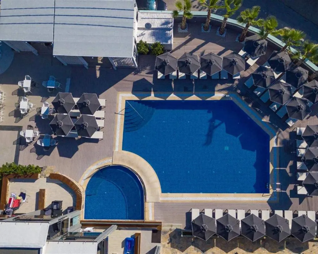 Dionysos Hotel & Suites, Hanioti, Grčka — smeštajna jedinica