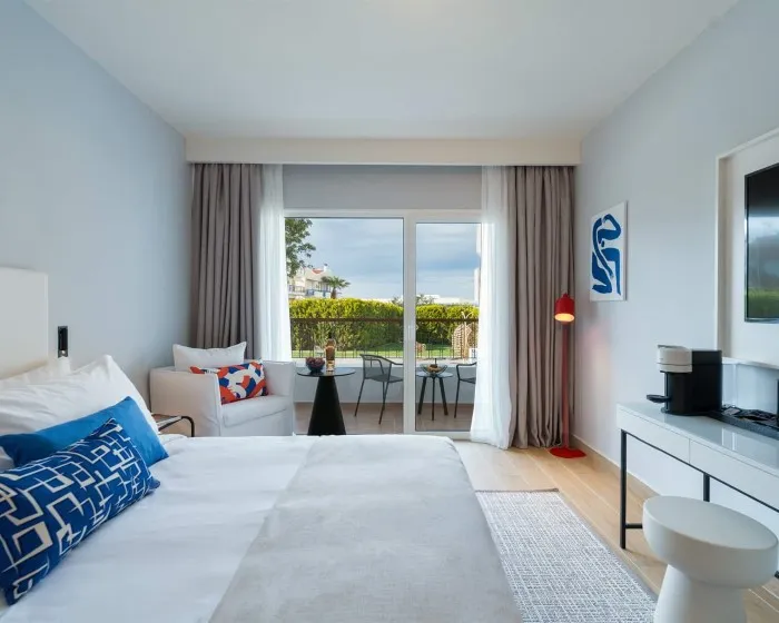 Domes Noruz Kassandra(Adults Only Hotel), Hanioti, Grčka — Upbeat Retreat