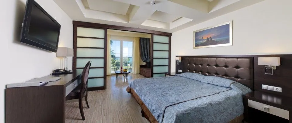 Elinotel Apolamare Hotel, Hanioti, Grčka — Family Room Side Sea View