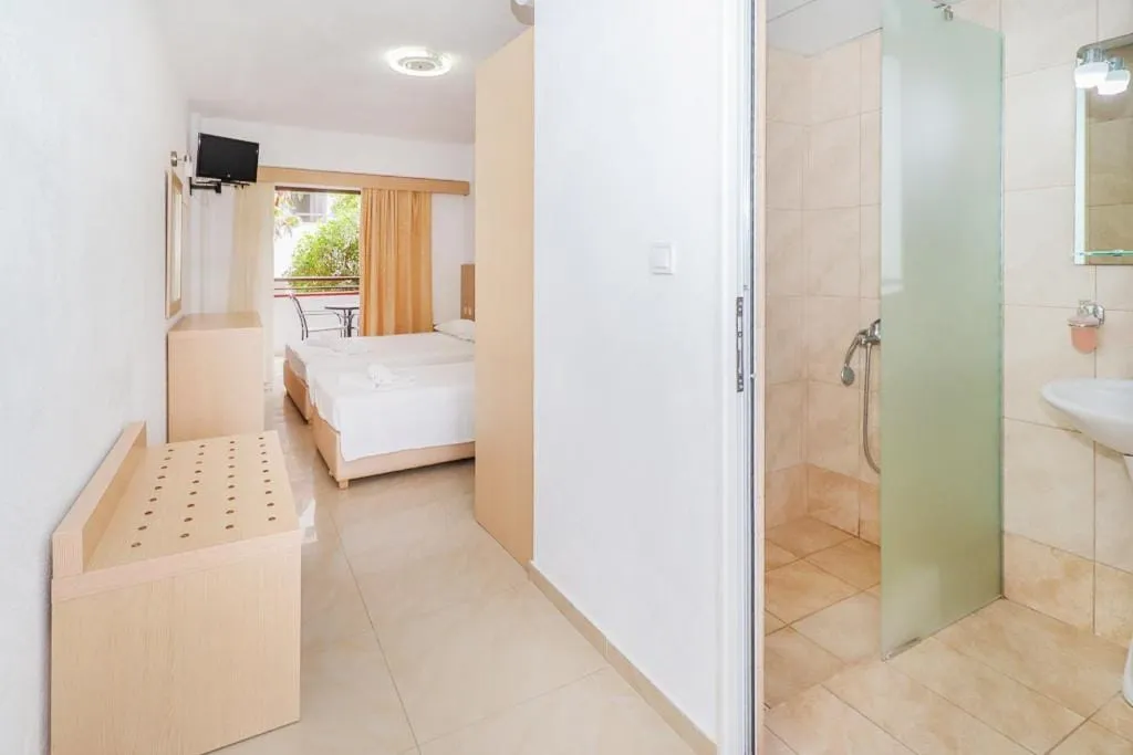 Hanioti Grand Victoria, Hanioti, Grčka — Double Room