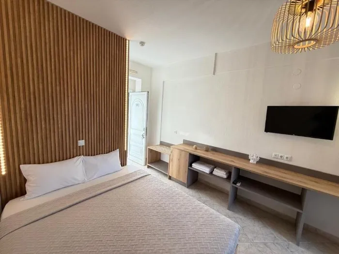 Haris Hotel Chanioti, Hanioti, Grčka — Family Room Renovated