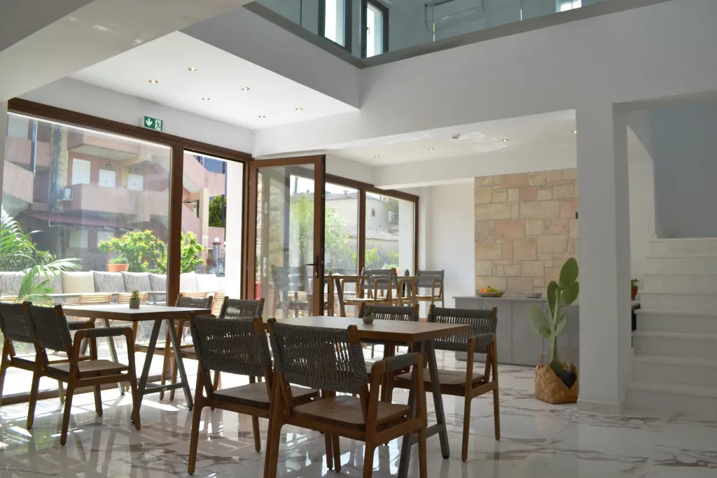 IADES suites, Afitos, Grčka — smeštajna jedinica