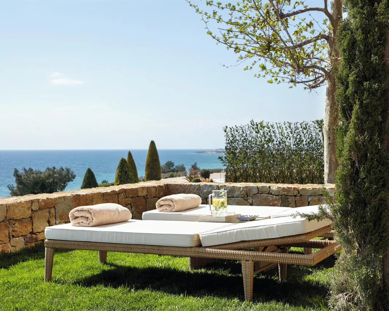Ikos Oceania, Nea Mudanja, Grčka — Double Room Superior Side Sea View