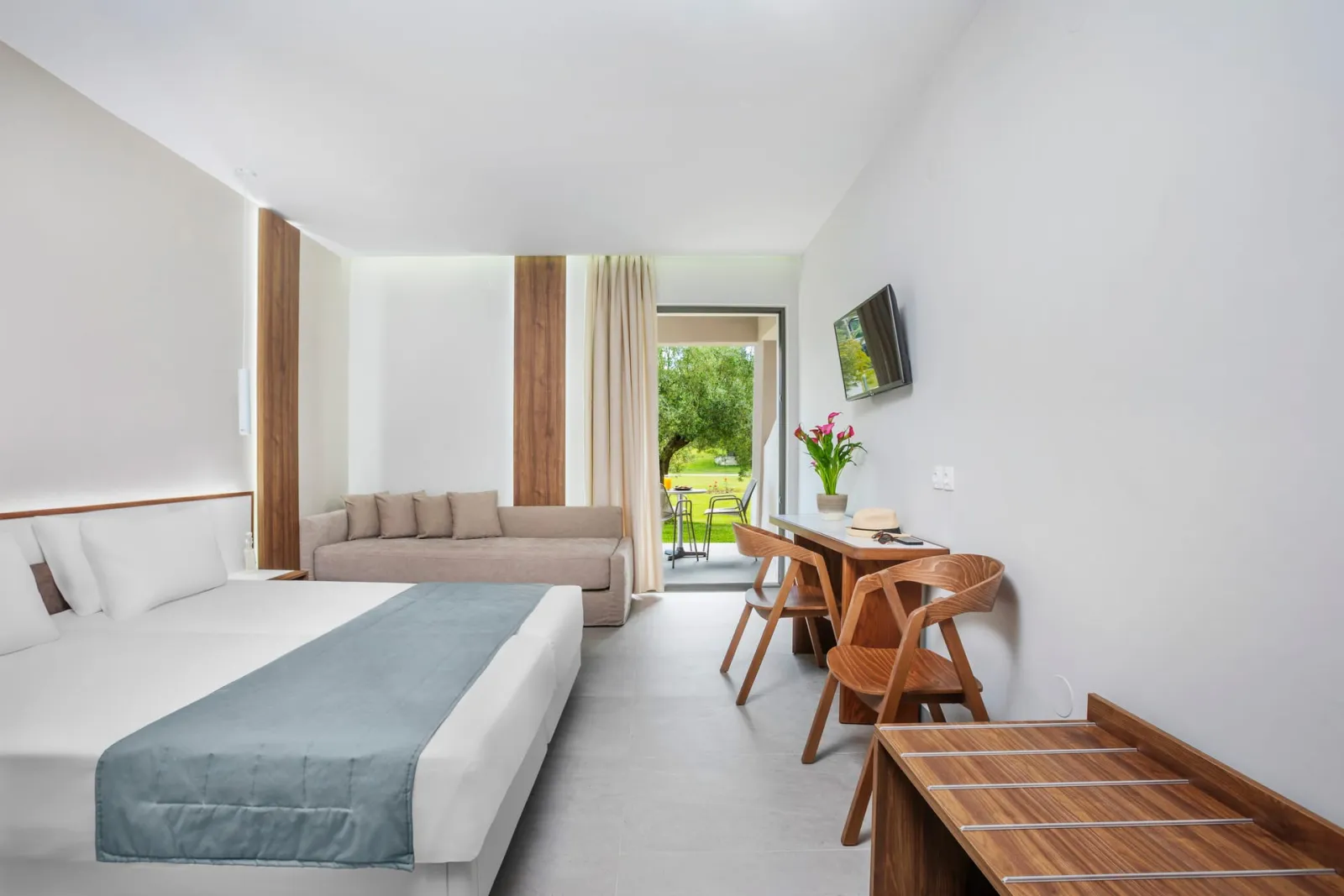 Iris Hotel, Siviri, Grčka — Superior Triple Room