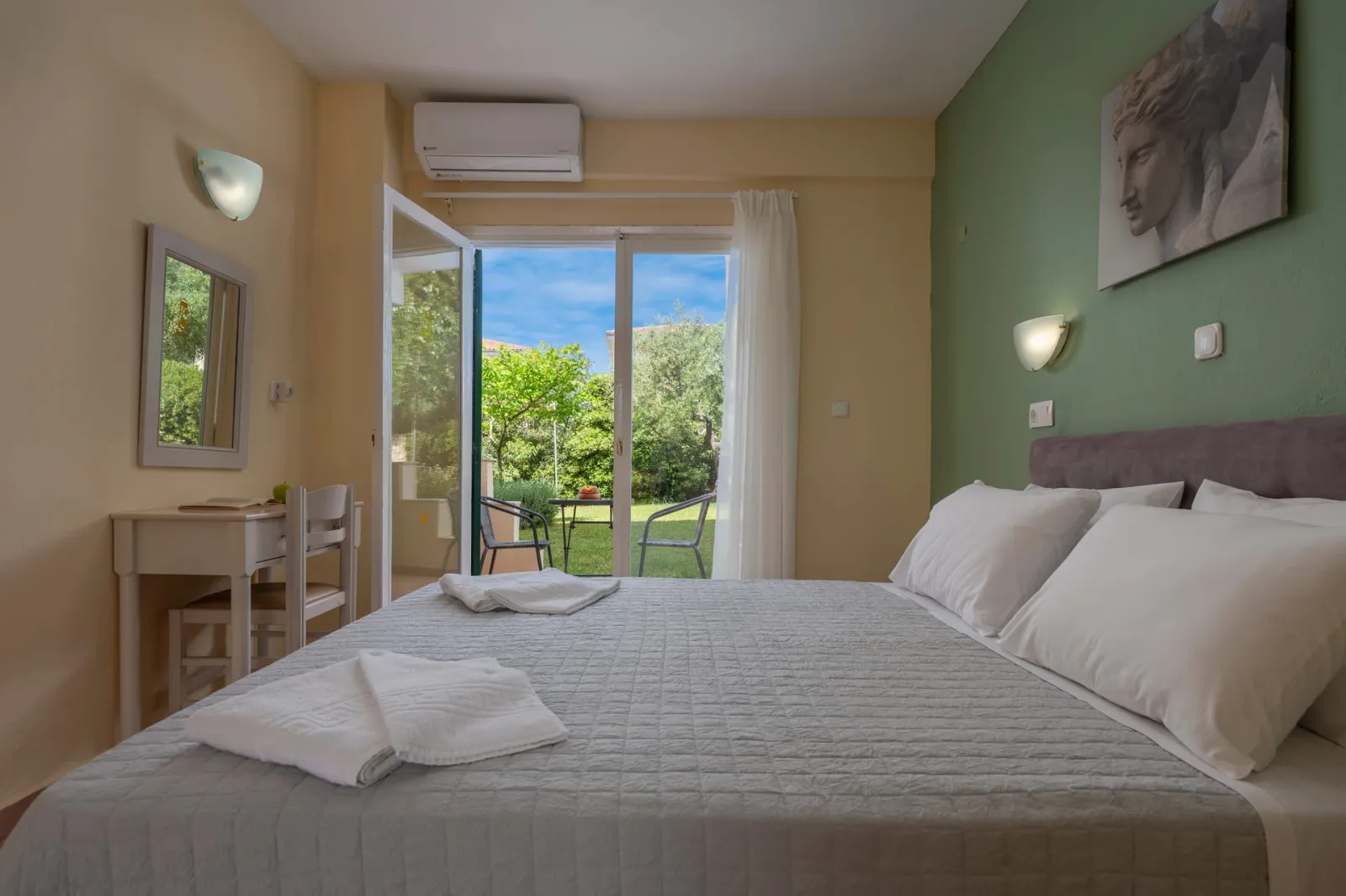 Julia Hotel Chalkidiki, Skala Furka, Grčka — Classic Room | Ground Floor