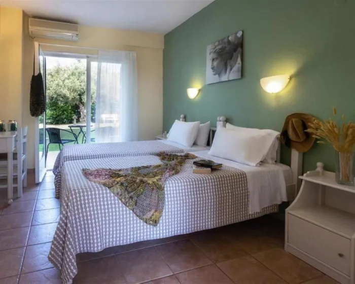 Julia Hotel Chalkidiki, Skala Furka, Grčka — Double for Single Use Garden View