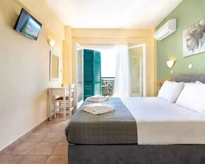 Julia Hotel Chalkidiki, Skala Furka, Grčka — Triple Room Triple Room Sea View