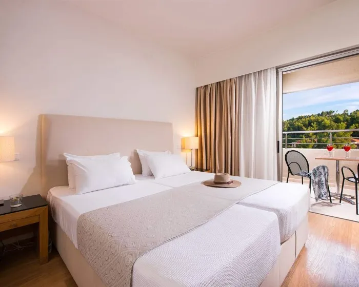 Kassandra Palace, Kriopigi, Grčka — Double Room Deluxe Garden View
