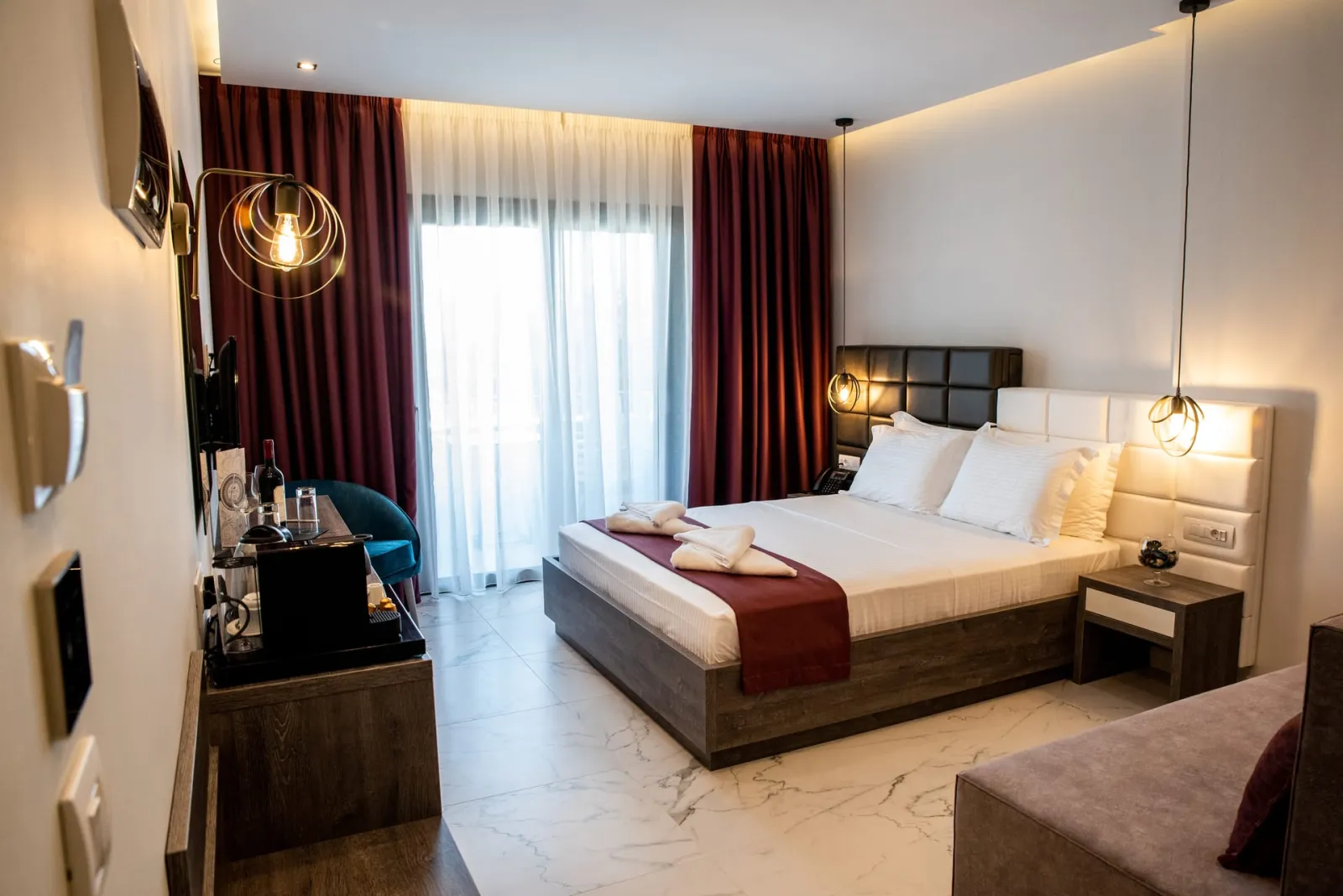 Lagaria Hotel & Apartments, Afitos, Grčka — Deluxe Quadruple Room