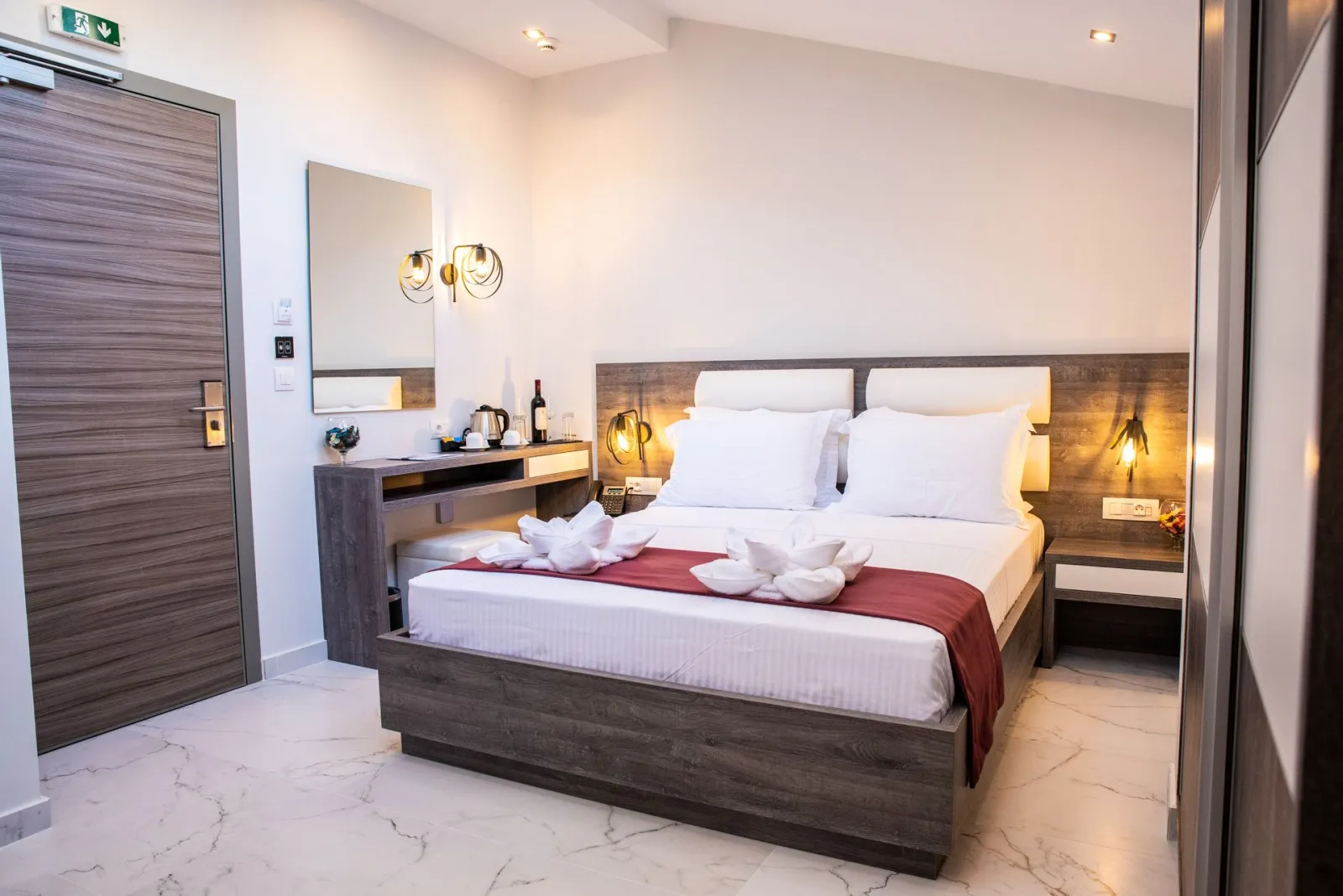 Lagaria Hotel & Apartments, Afitos, Grčka — Triple Attic Room without balcony