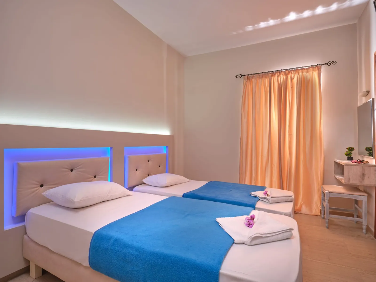 Savvas Hotel, Laganas, Grčka — Double Room