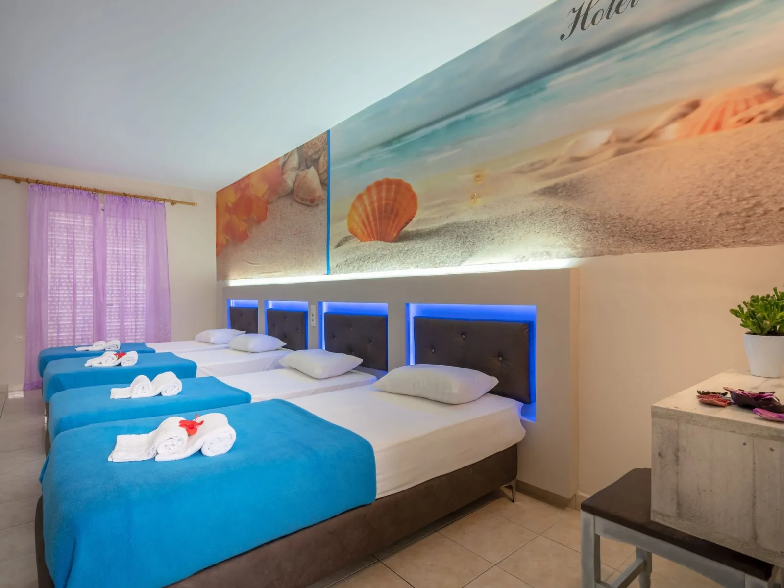 Savvas Hotel, Laganas, Grčka — Quad Room